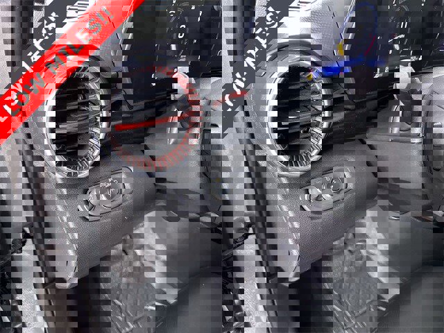 Used 2025 Chevrolet Trax RS w/ Sunroof Package image 18