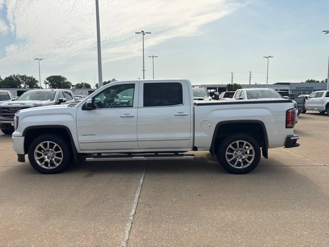 Used 2016 GMC Sierra 1500 Denali w/ Enhanced Driver Alert Package AWD/4WD image 7