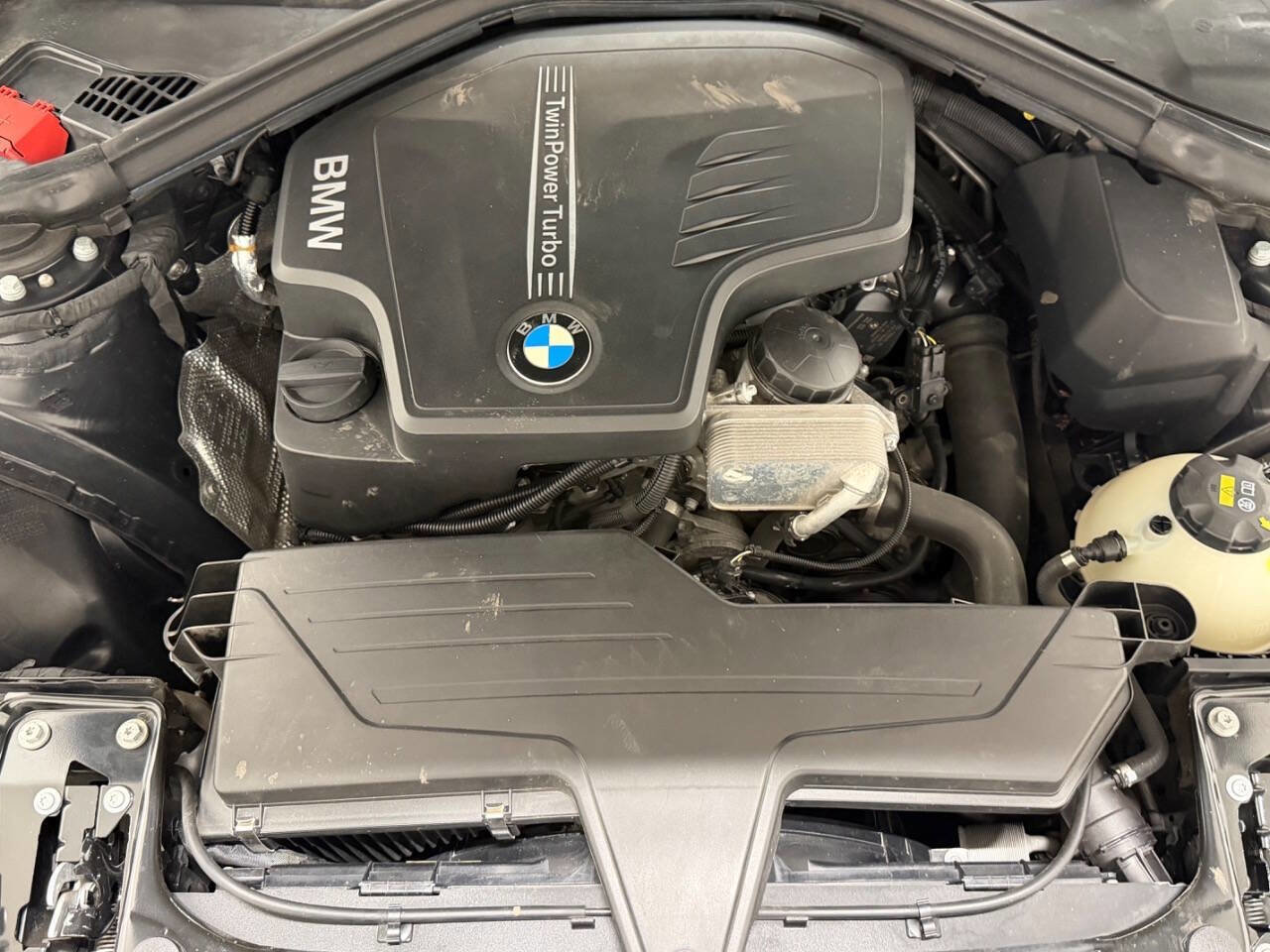 Used 2016 BMW 320i Sedan image 21