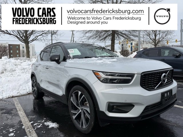 Used 2020 Volvo XC40 T5 R-Design