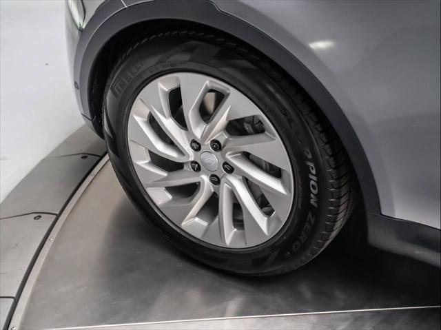 New 2026 Land Rover Discovery S AWD/4WD image 12
