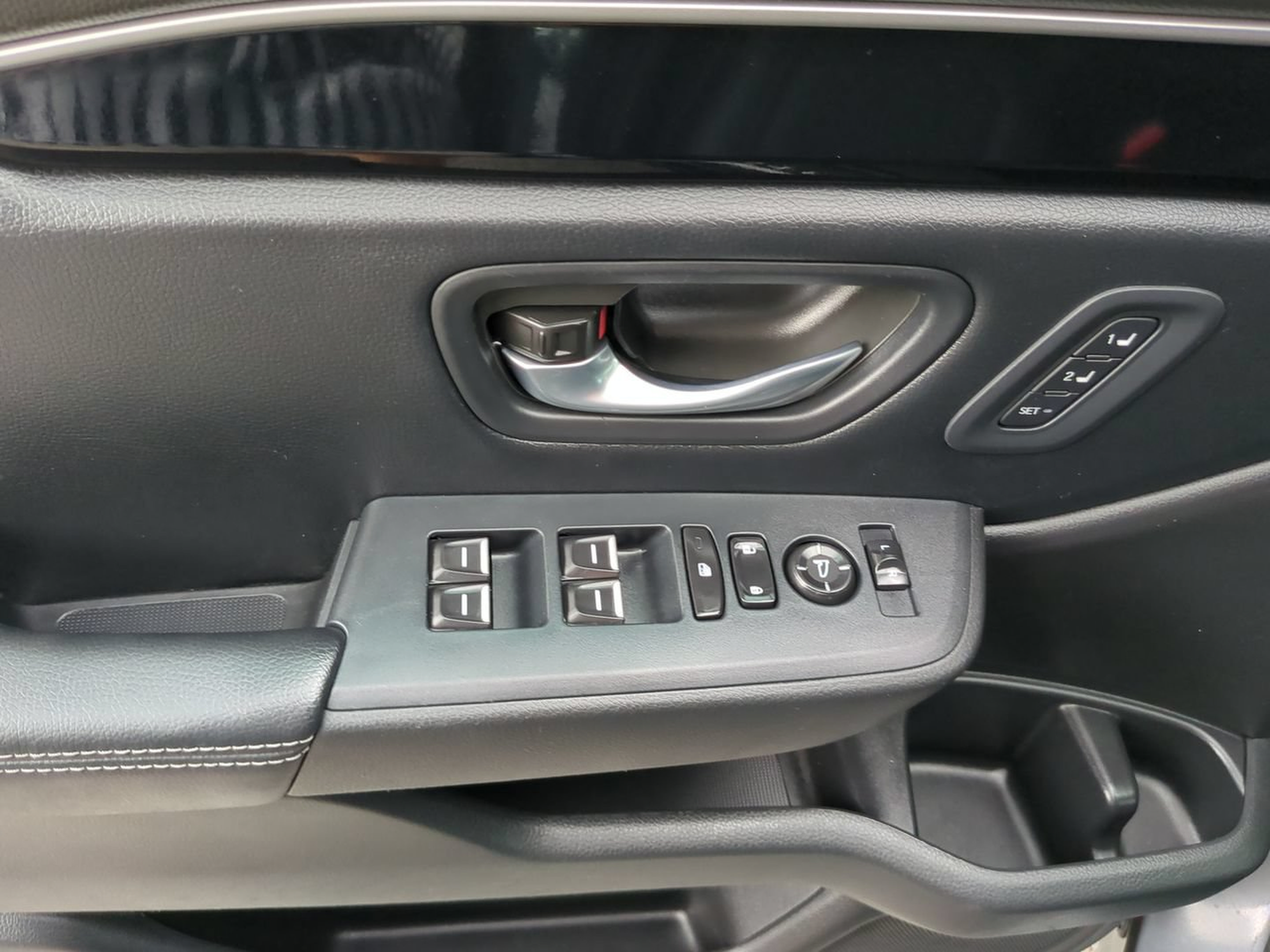 Certified 2025 Honda Pilot EX-L image 17