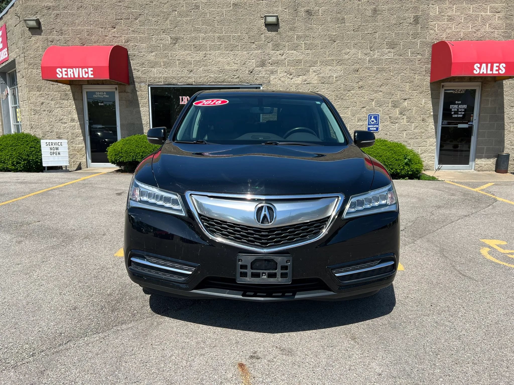 Used 2016 Acura MDX FWD image 2