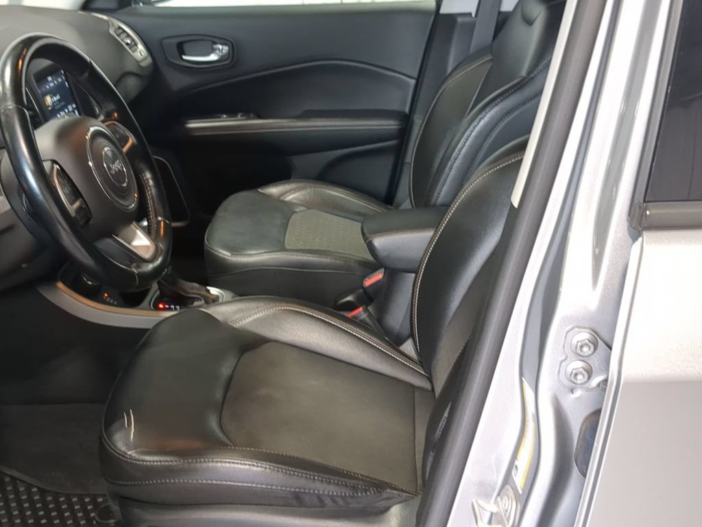 Used 2020 Jeep Compass Latitude w/ Cold Weather Group AWD/4WD image 20