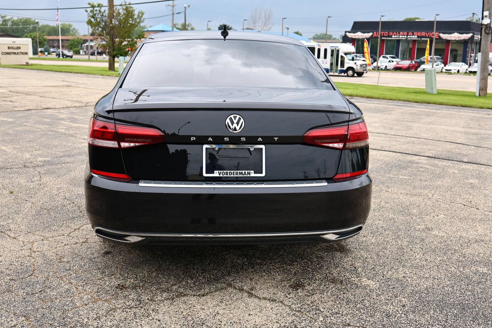 Used 2021 Volkswagen Passat 2.0T SE FWD image 6