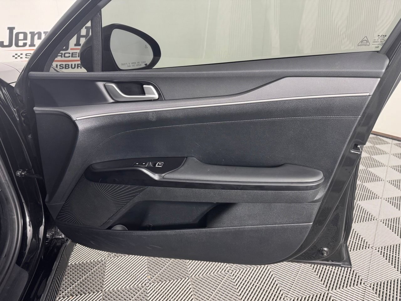 Used 2025 Kia K5 LXS FWD image 38