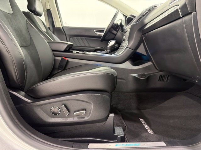 Used 2016 Ford Edge Sport w/ Equipment Group 401A AWD/4WD image 20