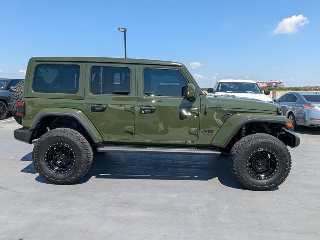 Used 2021 Jeep Wrangler Unlimited Sahara image 2