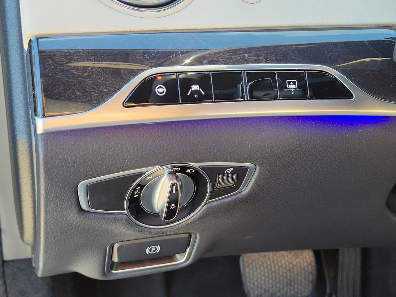 Used 2019 Mercedes-Benz S 560 Sedan image 28