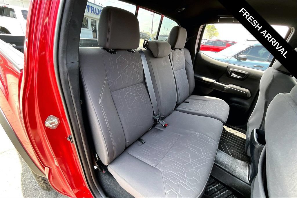 Used 2019 Toyota Tacoma TRD Off-Road AWD/4WD image 24