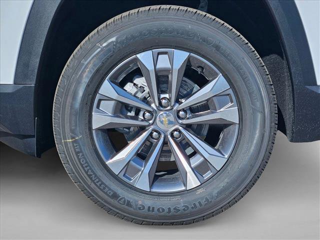 New 2026 Chevrolet Equinox LT w/ Safety and Technology Package FWD image 11