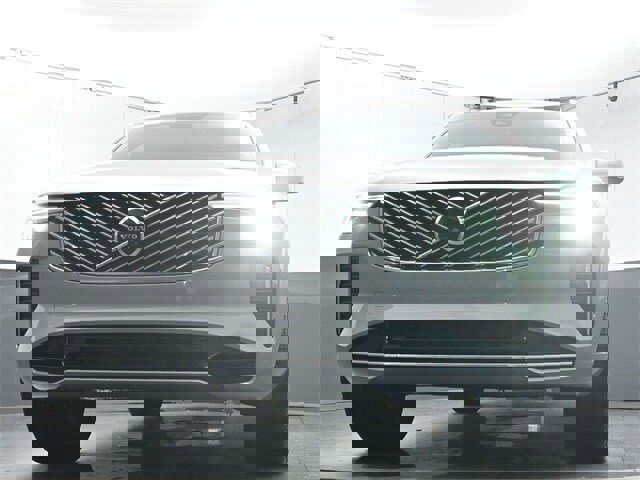 Used 2026 Volvo XC90 B6 Plus w/ Protection Package Premier image 35