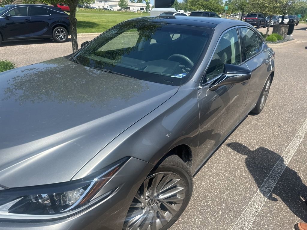 Used 2020 Lexus ES 350 w/ Accessory Package 2 FWD image 2