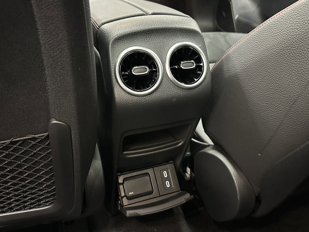 Certified 2025 Mercedes-Benz GLB 250 image 25