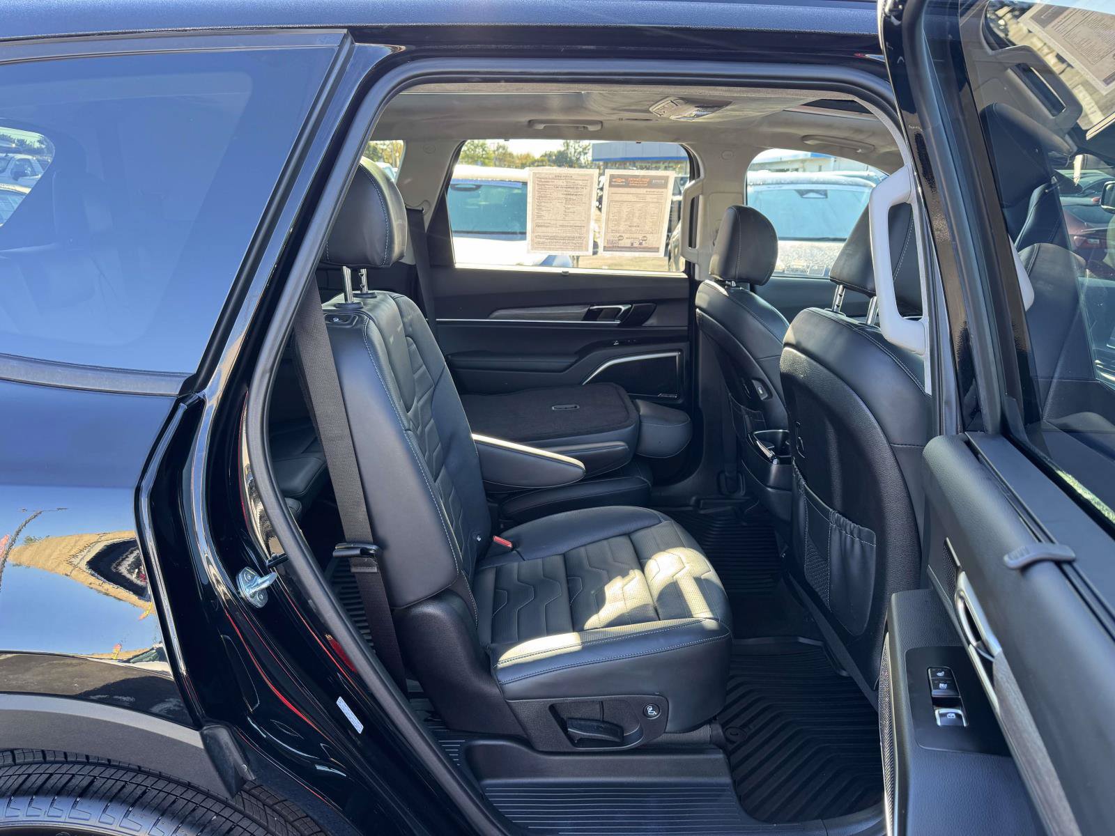 Used 2021 Kia Telluride SX w/ SX Prestige Package AWD/4WD image 16