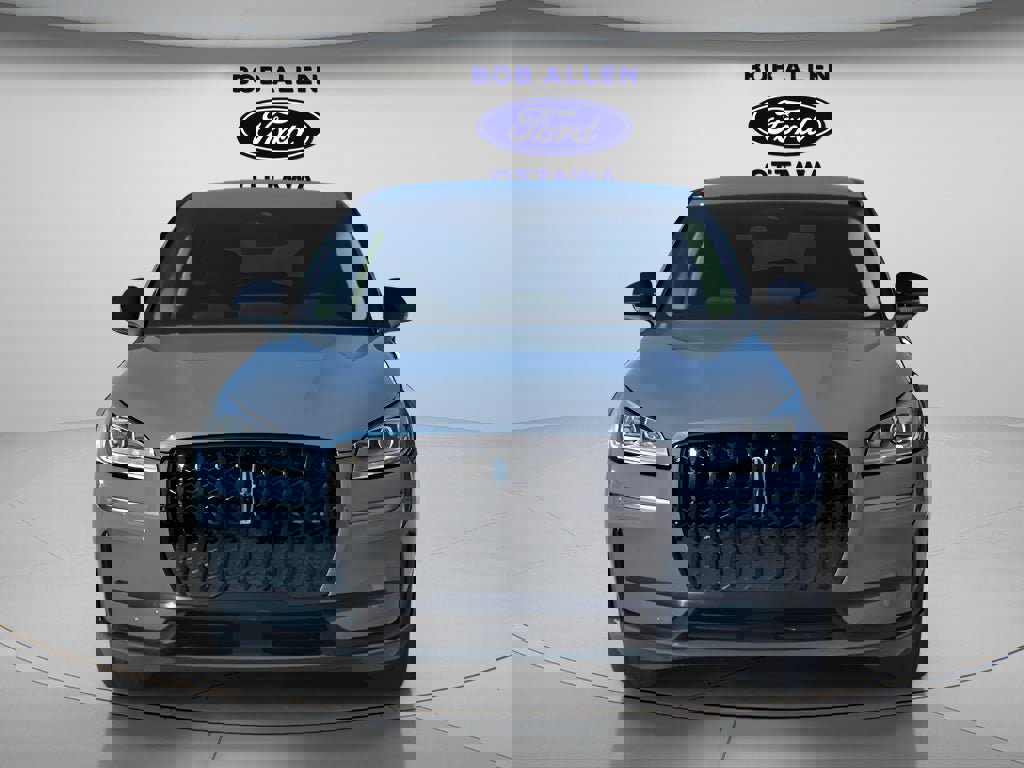 Used 2025 Lincoln Corsair Reserve w/ Jet Appearance Package image 13