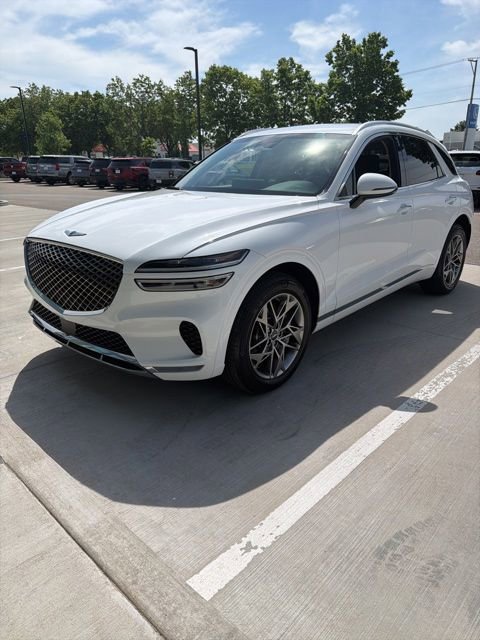 Used 2024 Genesis GV70 2.5T AWD/4WD image 2
