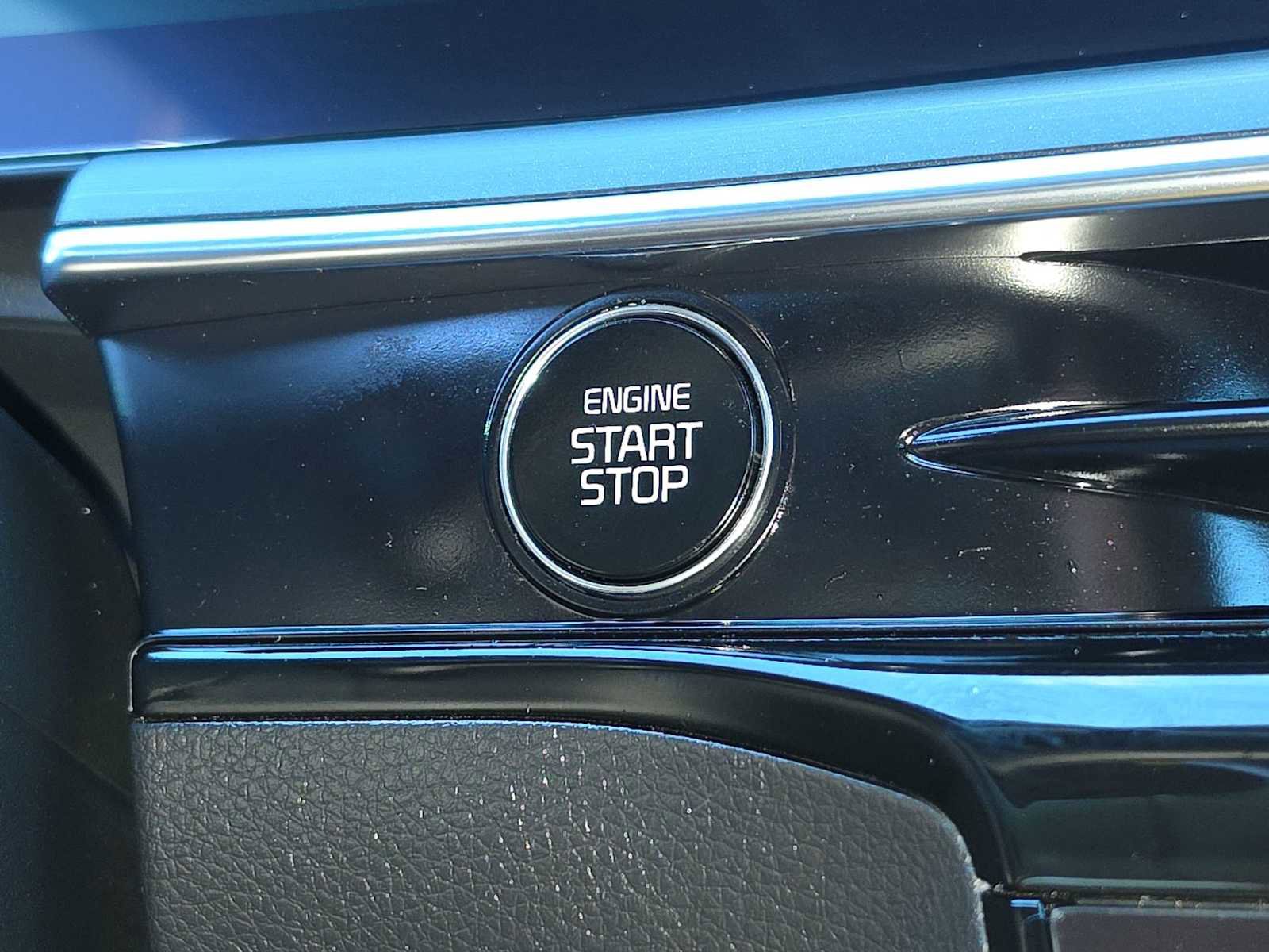 Used 2025 Kia K5 GT-Line w/ GT-Line Premium Package image 23