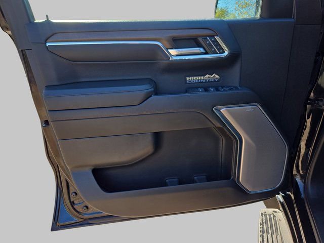 Used 2024 Chevrolet Silverado 1500 High Country image 28
