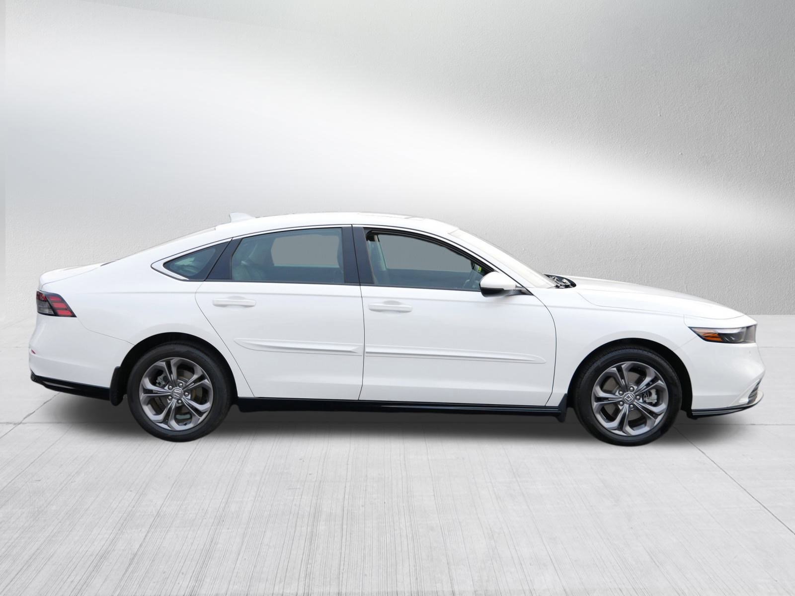 Certified 2023 Honda Accord EX-L image 8