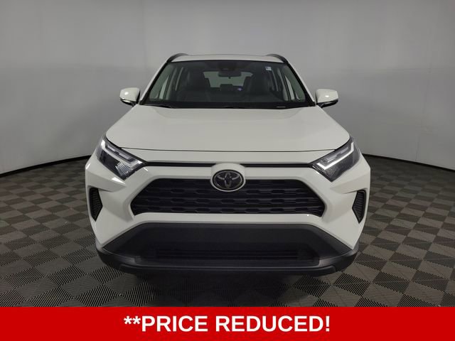Used 2022 Toyota RAV4 XLE w/ Convenience Package FWD video 2