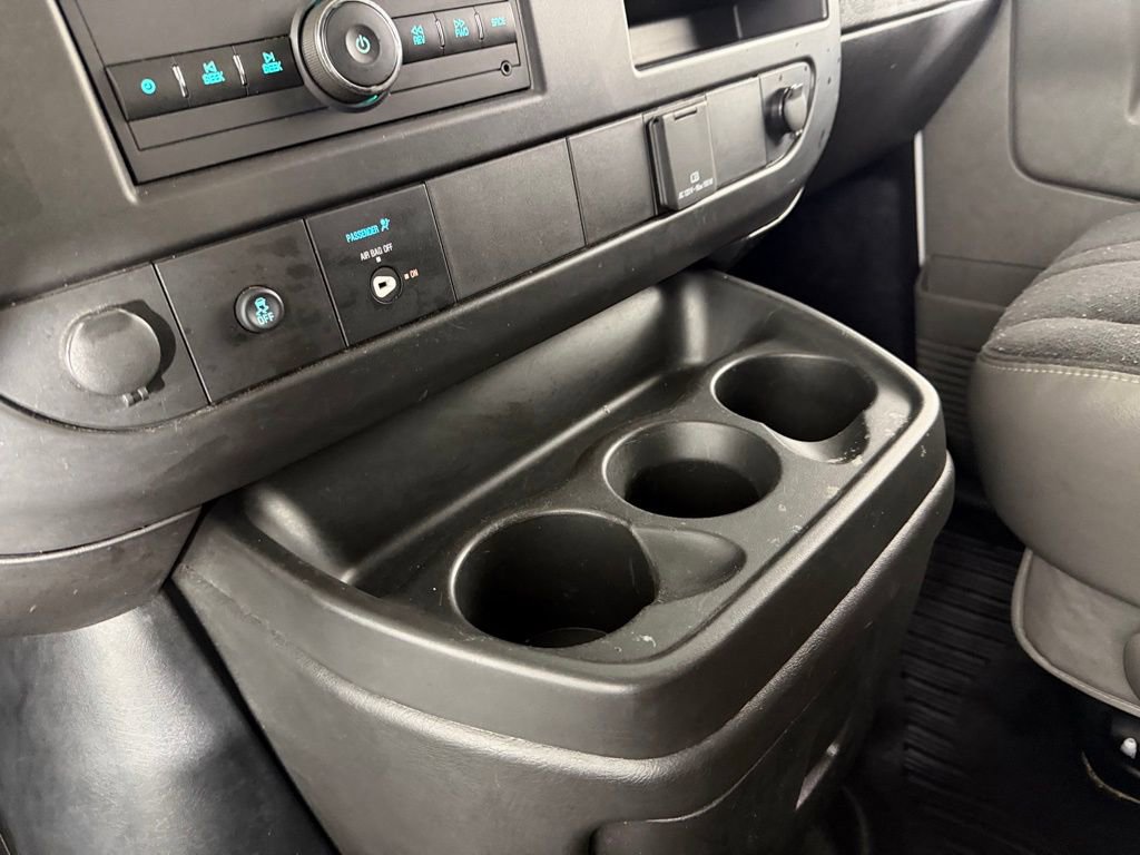 Used 2024 GMC Savana 2500 Work Van w/ Driver Convenience Package image 16