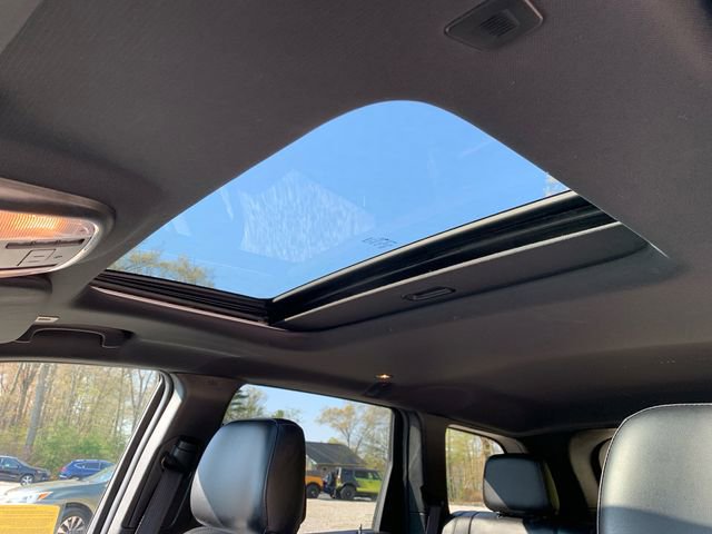 Used 2022 Jeep Grand Cherokee Limited AWD/4WD image 30
