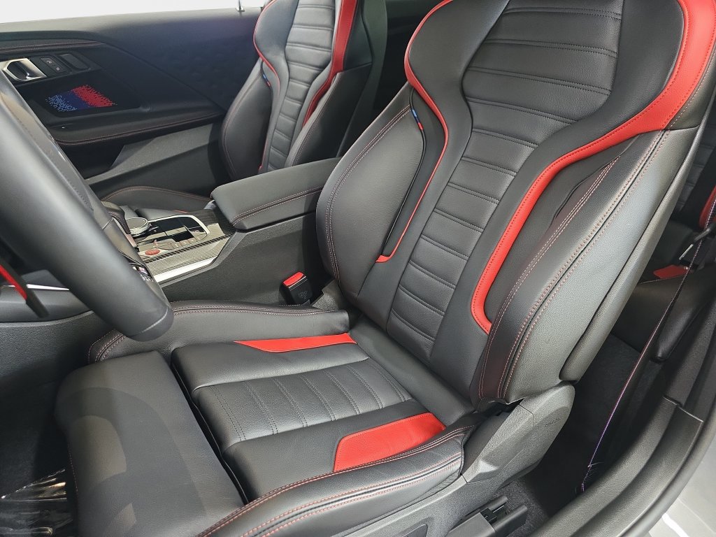 Certified 2025 BMW M2 w/ Lighting Package RWD image 17