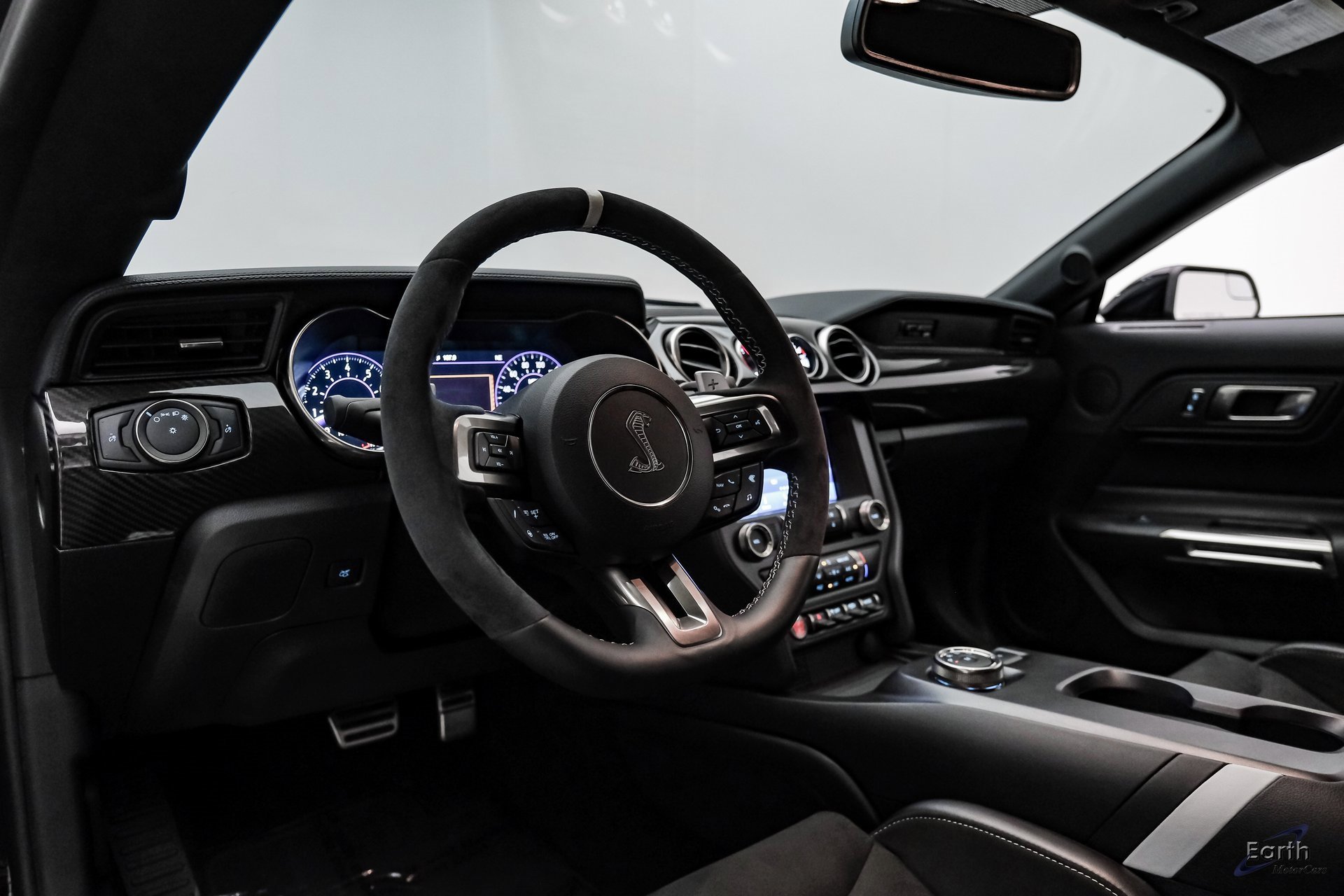 Used 2020 Ford Mustang Shelby GT500 w/ Carbon Fiber Track Pack image 37