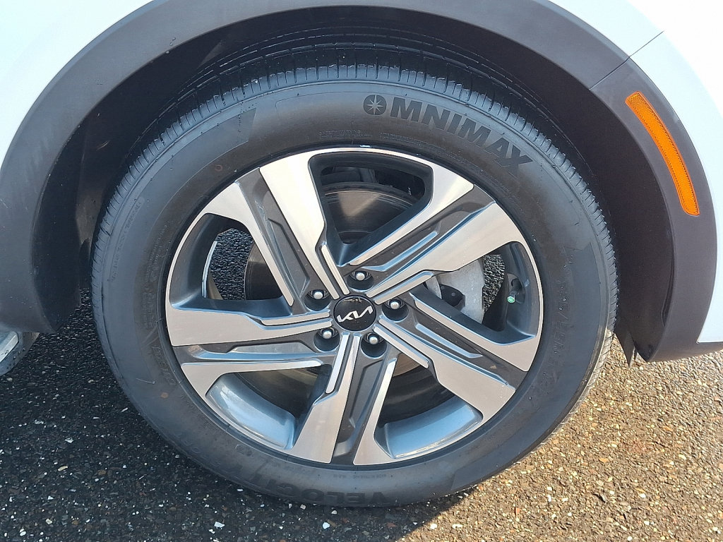 Used 2022 Kia Sorento SX Prestige w/ Panoramic Sunroof Package image 9