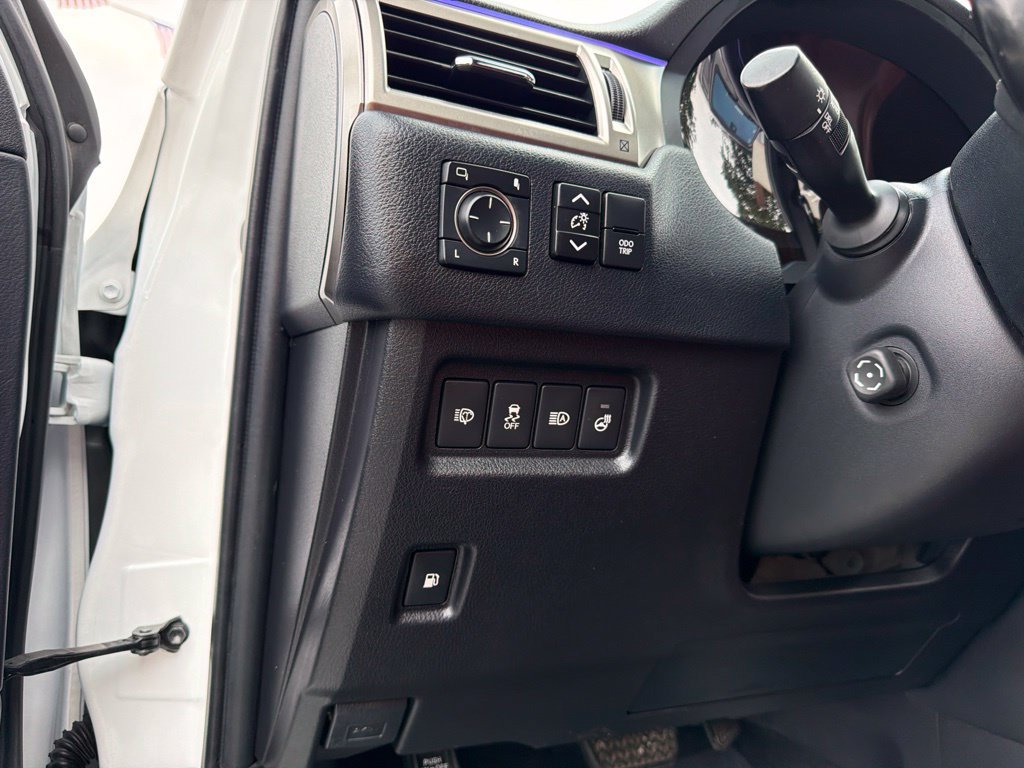Used 2021 Lexus GX 460 Premium w/ Premium Package AWD/4WD image 34