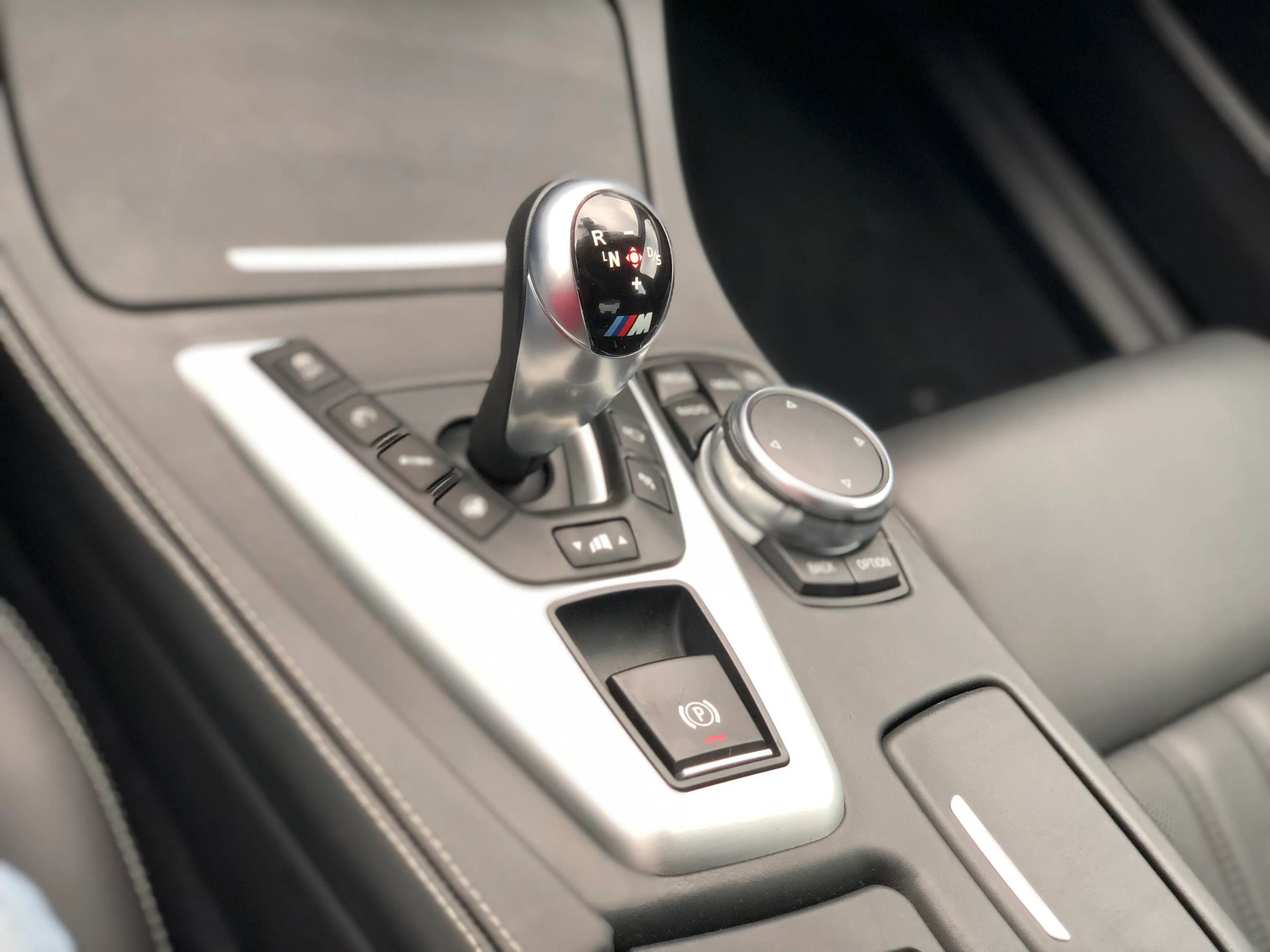 Used 2016 BMW M5 image 34