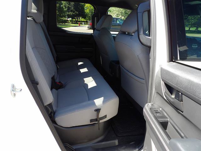 Used 2024 Toyota Tacoma SR5 AWD/4WD image 30