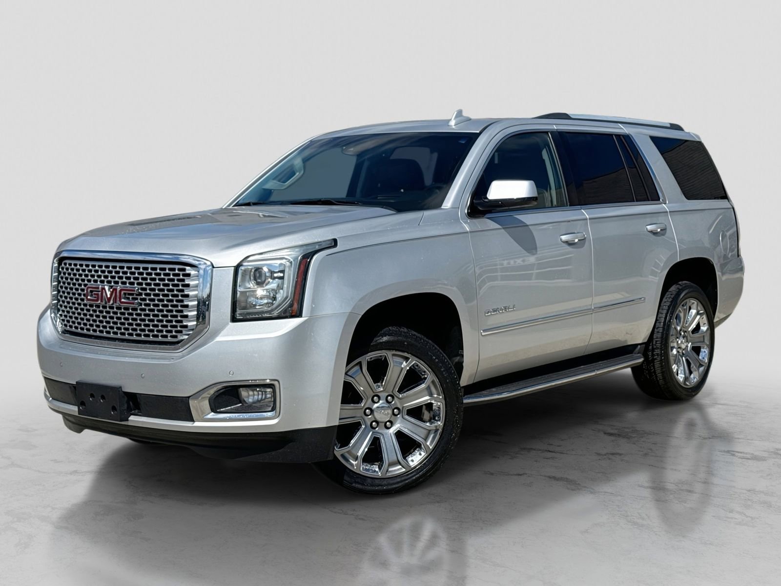 Used 2016 GMC Yukon Denali w/ Open Road Package AWD/4WD image 1