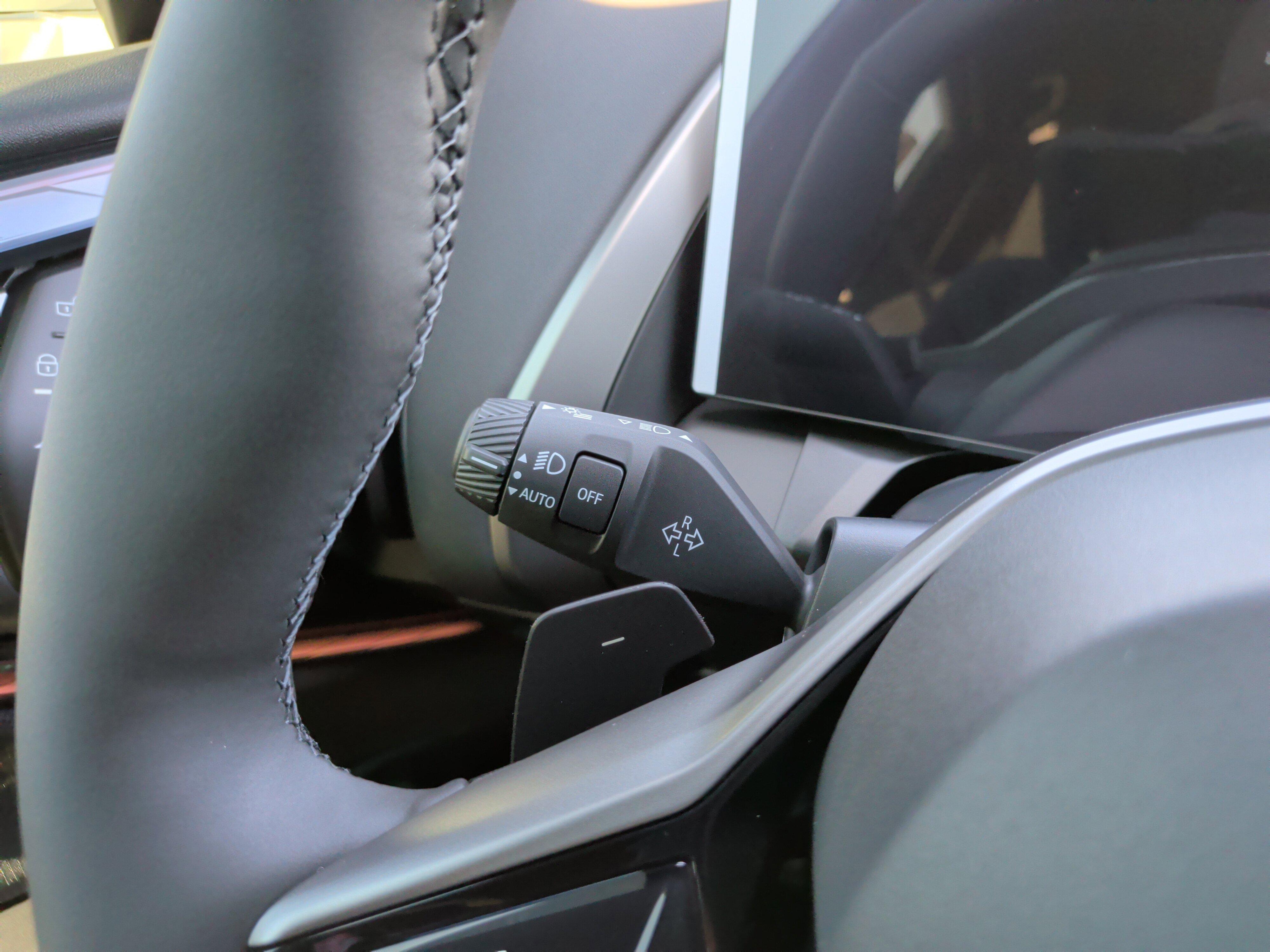 New 2026 BMW X3 xDrive30 w/ Convenience Package image 25