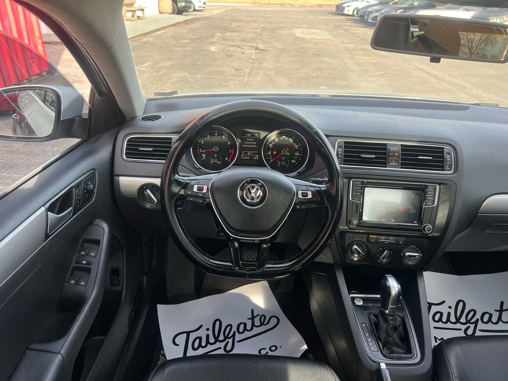 Used 2017 Volkswagen Jetta SE image 19