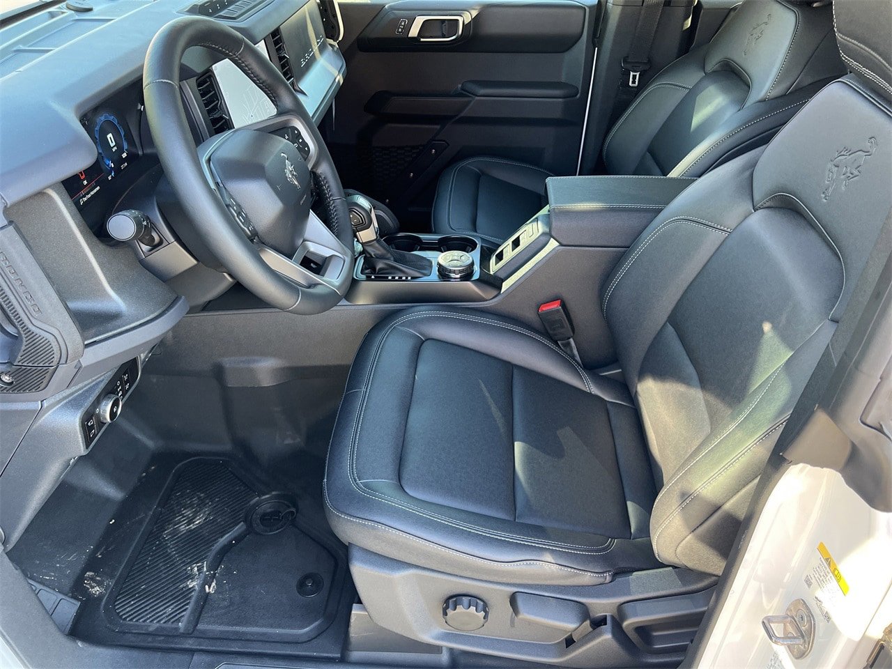New 2025 Ford Bronco Badlands AWD/4WD image 18