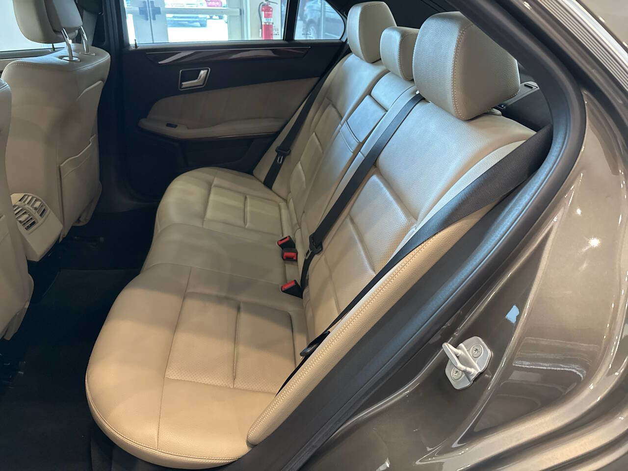 Used 2013 Mercedes-Benz E 350 4MATIC Sedan w/ Premium 1 Pkg image 29