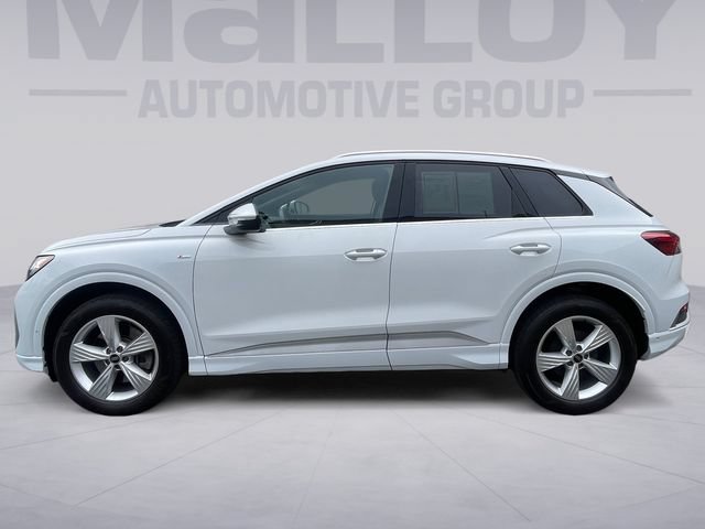 Used 2023 Audi Q4 e-tron Premium Plus AWD/4WD image 2