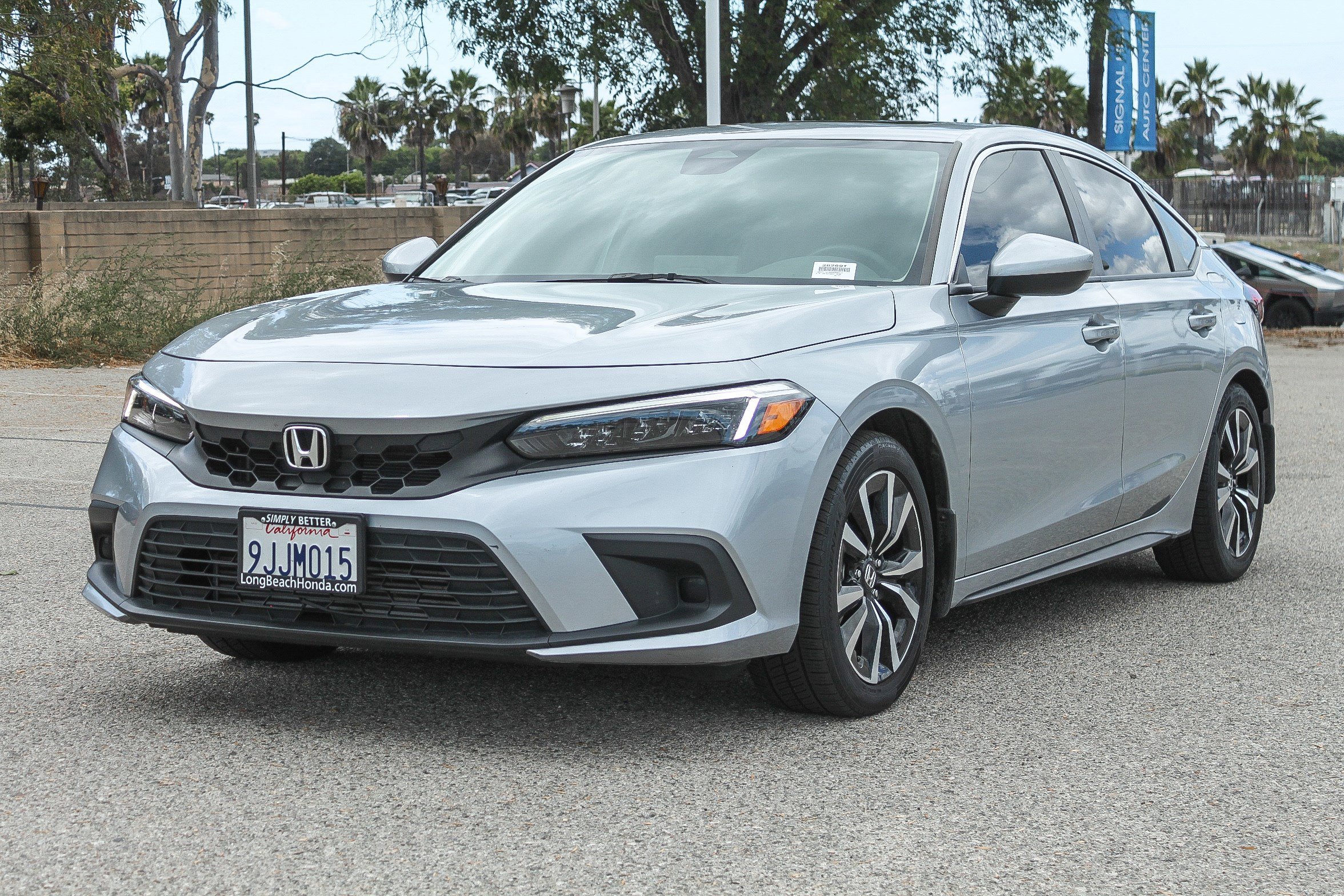 Used 2024 Honda Civic EX-L image 3