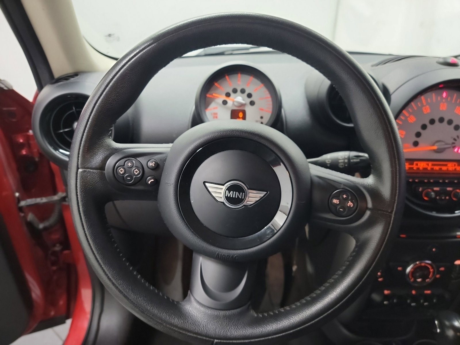 Used 2014 MINI Cooper Paceman image 17