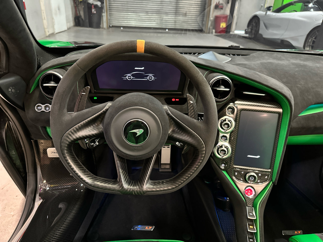 Used 2022 McLaren 765LT image 41