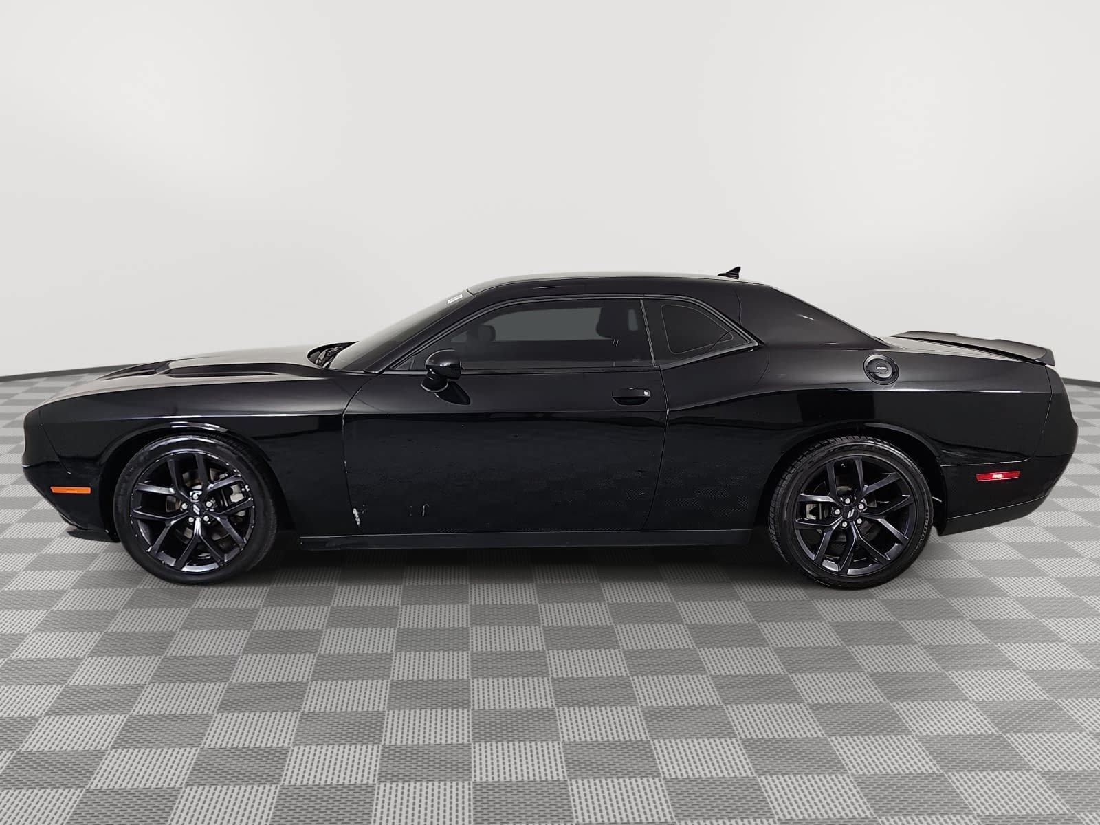 Used 2021 Dodge Challenger GT w/ Blacktop Package RWD image 5