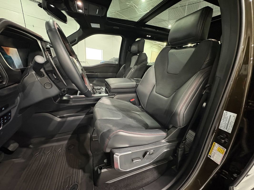Used 2025 Ford F150 Raptor image 9