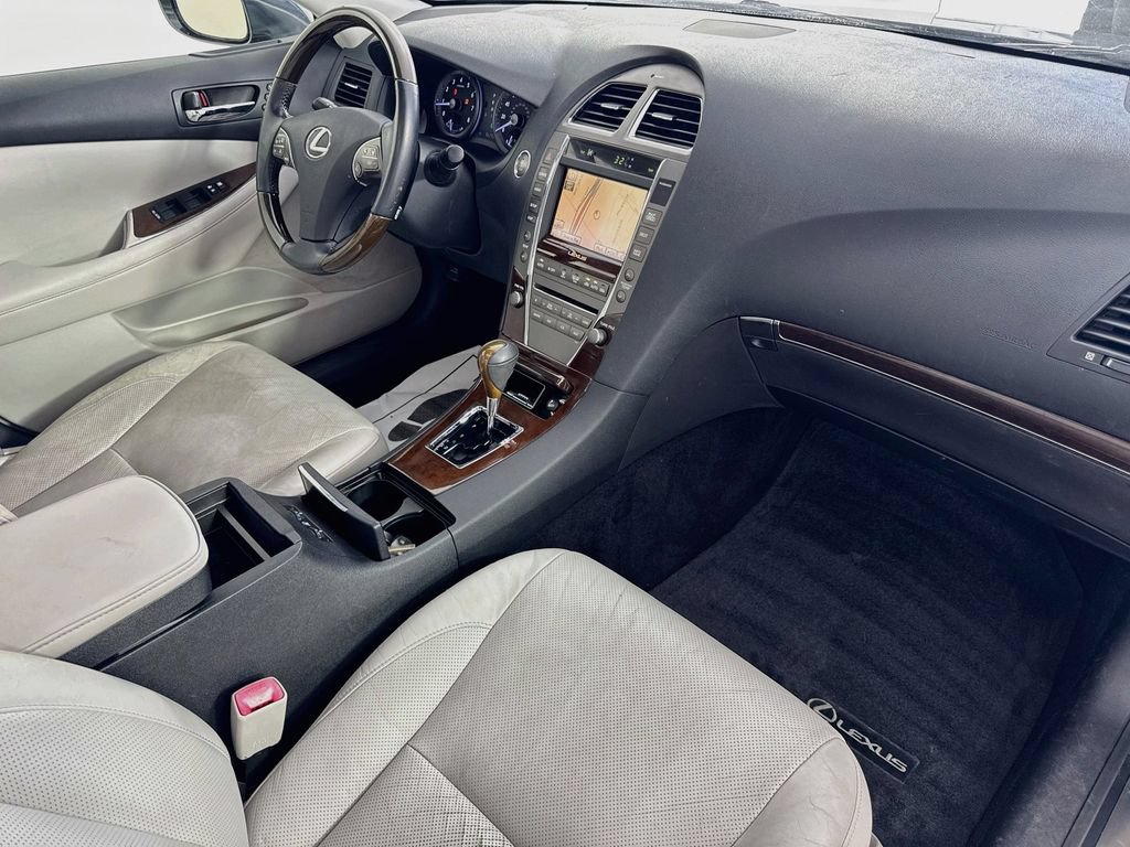 Used 2010 Lexus ES 350 w/ Preferred Accessory Package FWD image 37