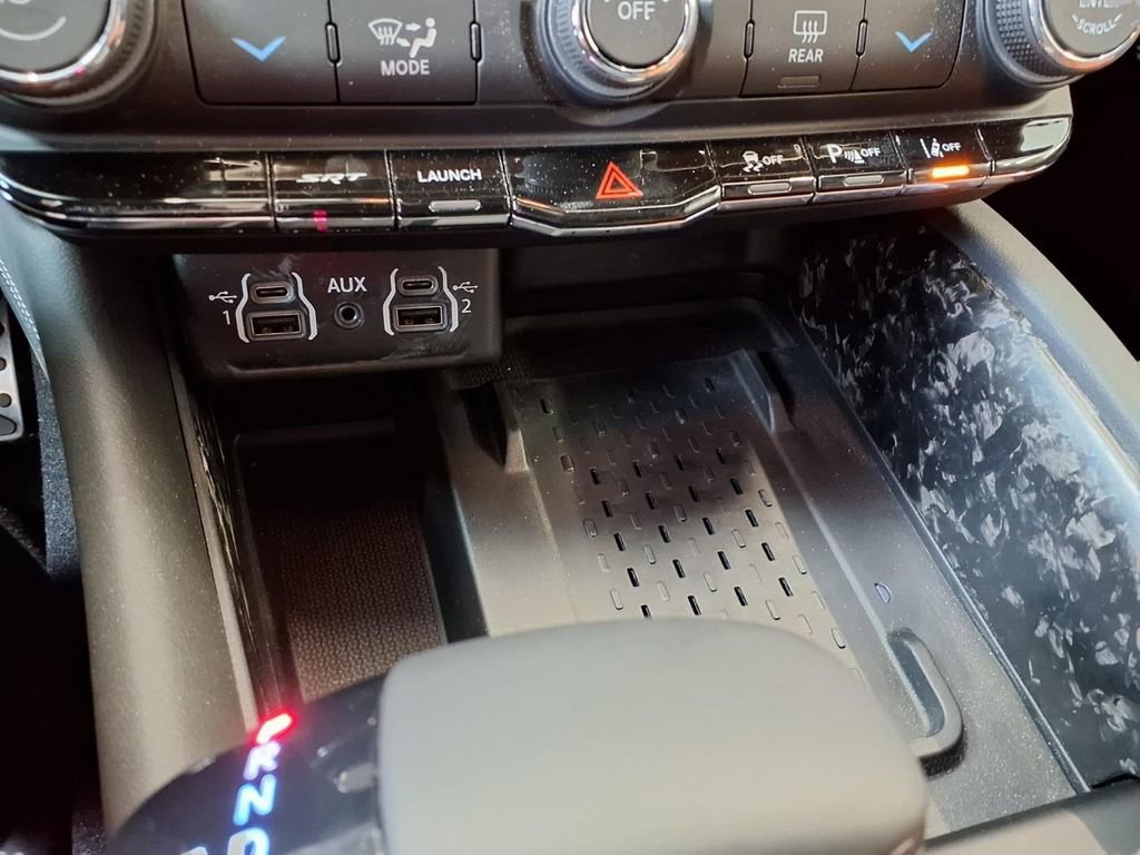 New 2026 Dodge Durango SRT Hellcat w/ Premium Group AWD/4WD image 11