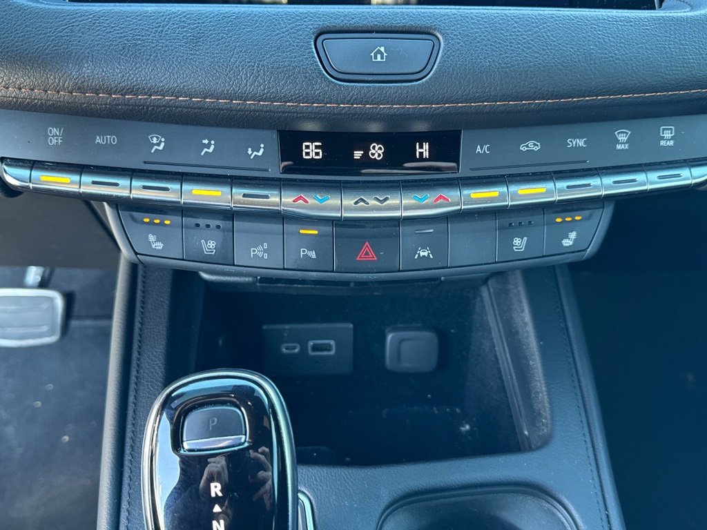 Used 2022 Cadillac XT4 Sport image 13