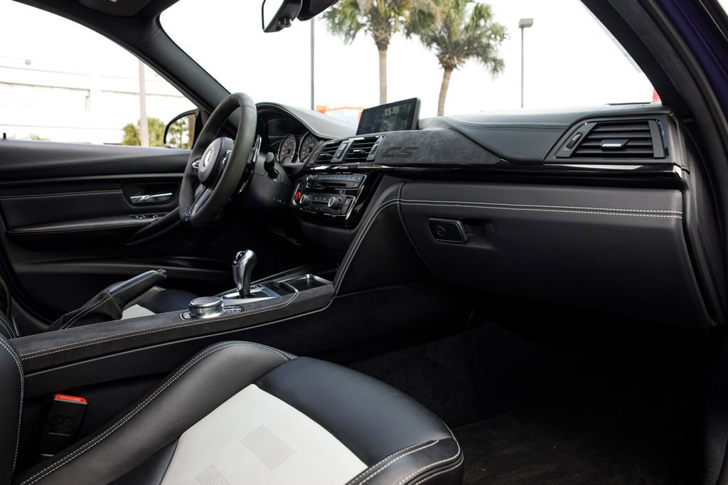 Used 2018 BMW M3 CS w/ Executive Package image 36