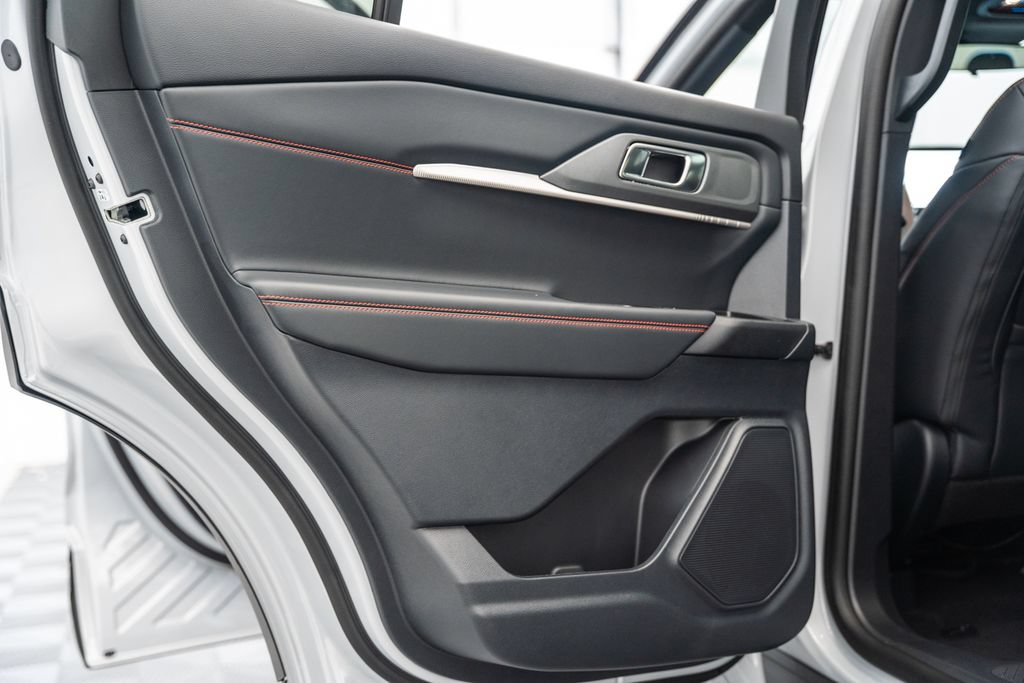 New 2026 Ford Explorer ST-Line AWD/4WD image 48