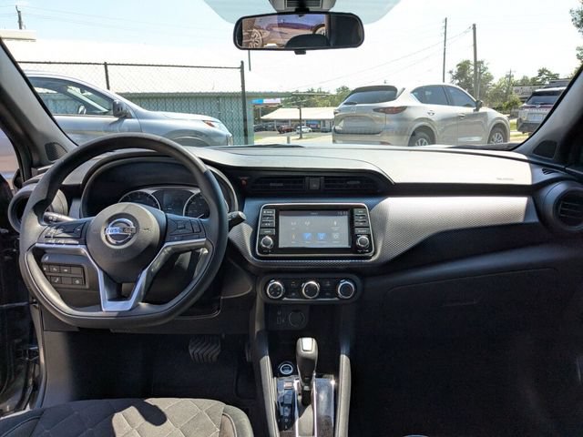 Used 2020 Nissan Kicks S FWD image 12